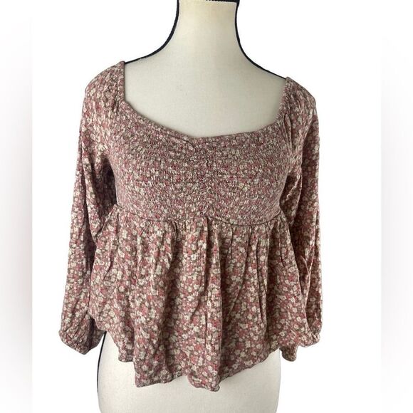 American Eagle Outfitters Tops - American eagle outfitters smocked floral peplum sleeve crop top blouse sz S